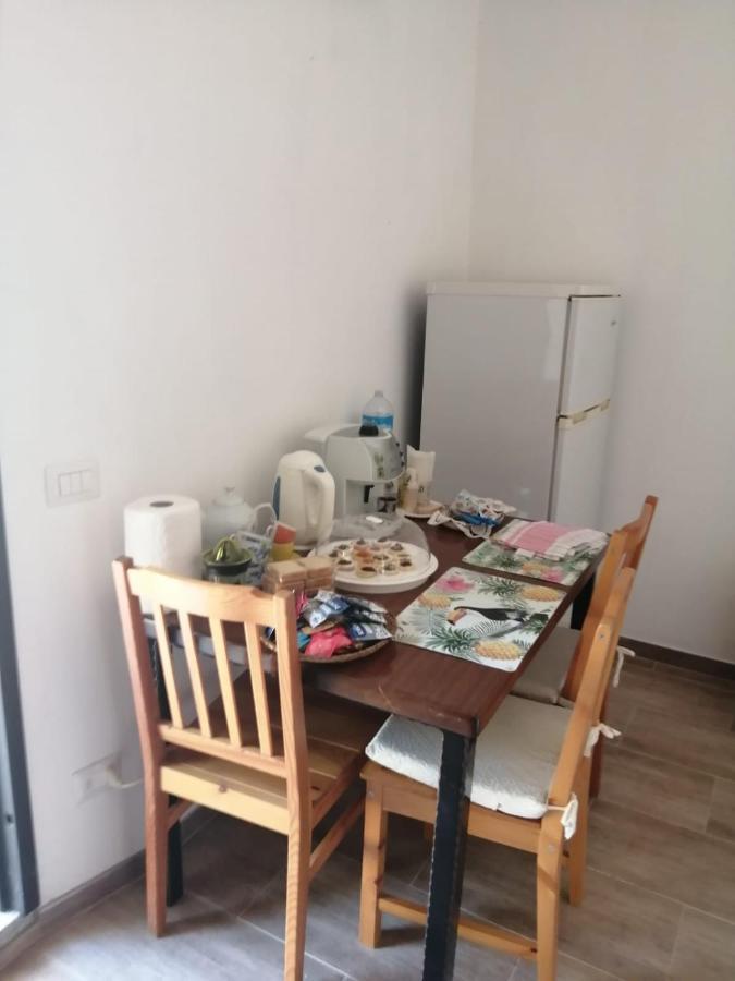 Bed and Breakfast Elia'S House Padru Екстер'єр фото